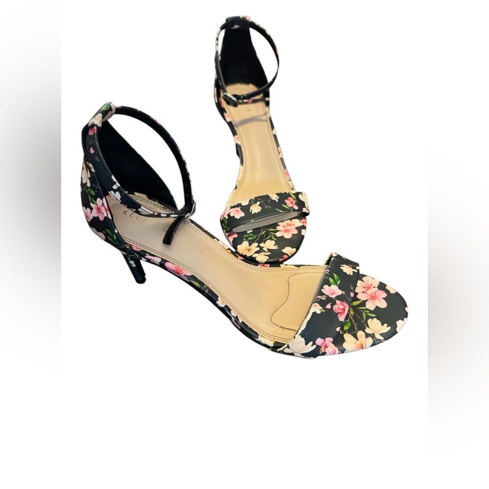 NWOT Kelly & Katie Black Floral Heels “Kirstie” - Picture 3 of 13